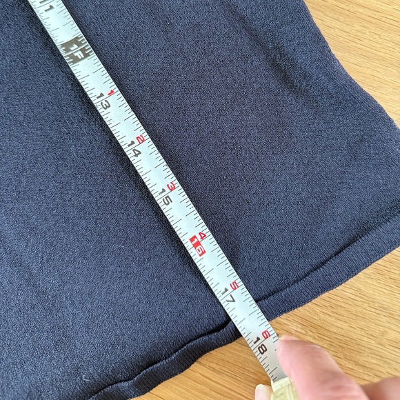 Oscar De La Renta Navy Blue Light Weight Sweater Knitted 3/4 Sleeve Blouse - Picture 9 of 9